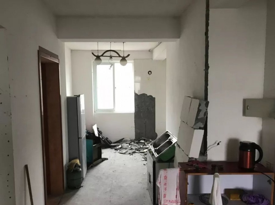 80㎡破旧二手房逆袭,缺陷变亮点,打造超舒适乌克兰现代风!